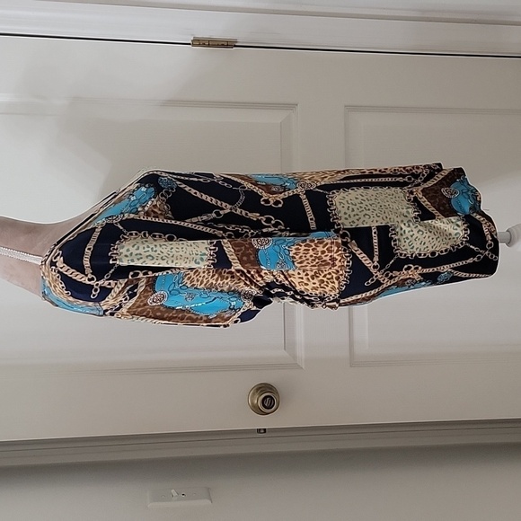 Foreign Exchange Size Unknown Abstract Bodycon Mini Dress, Cutout Back Accent - Picture 5 of 10